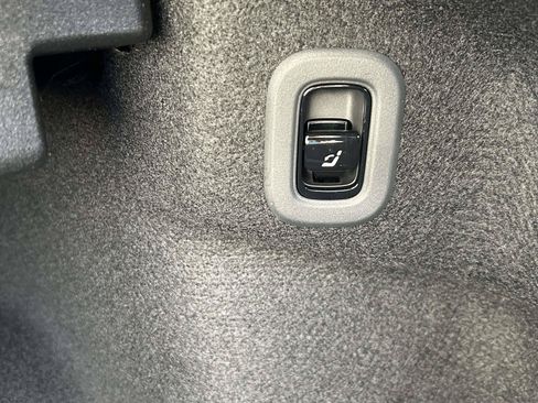 Certified 2024 Mercedes-Benz CLE 300 4MATIC Cabriolet image 20
