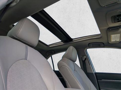 Used 2019 Toyota Camry XSE image 20