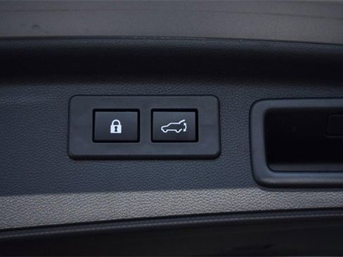 Used 2024 Subaru Forester Limited image 27