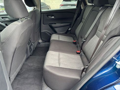 Used 2025 Nissan Rogue SV AWD/4WD image 28