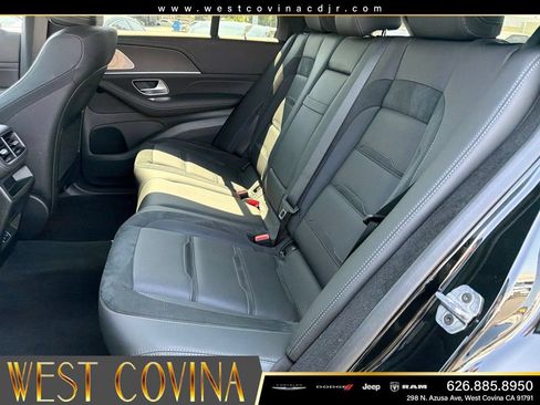 Used 2025 Mercedes-Benz GLE 53 AMG 4MATIC image 29