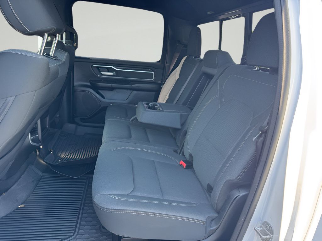 Used 2022 RAM 1500 Big Horn AWD/4WD image 30