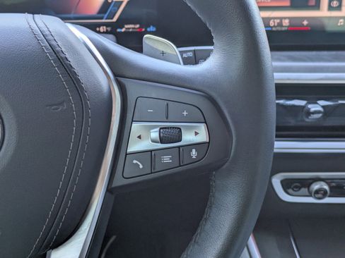 Used 2025 BMW X5 sDrive40i w/ Climate Comfort Package image 19