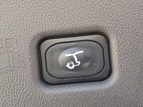 Used 2020 Lincoln Nautilus Reserve w/ Cargo Utility Package image 29