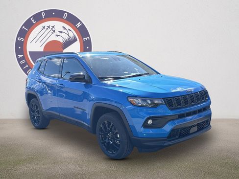 New 2026 Jeep Compass Latitude image 2