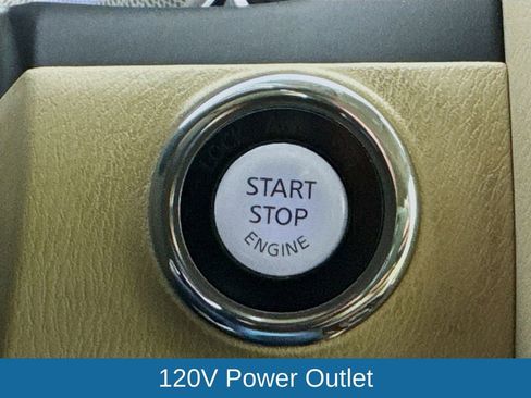 Used 2017 INFINITI QX80 2WD w/ Deluxe Technology Package image 21