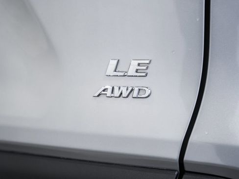 Used 2024 Toyota RAV4 LE image 7