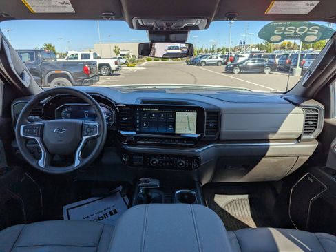 Certified 2025 Chevrolet Silverado 1500 RST AWD/4WD image 30