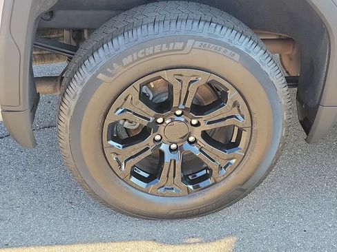 Used 2021 GMC Sierra 1500 SLT w/ SLT Convenience Package AWD/4WD image 34