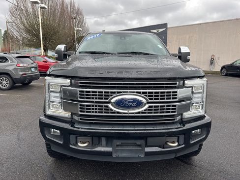 Used 2017 Ford F250 Platinum w/ Platinum Ultimate Package image 2