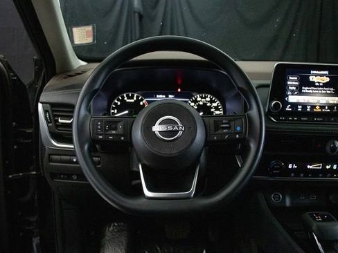 Used 2023 Nissan Rogue SV image 22