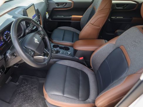 Used 2023 Ford Bronco Sport Outer Banks w/ Tech Package AWD/4WD image 12