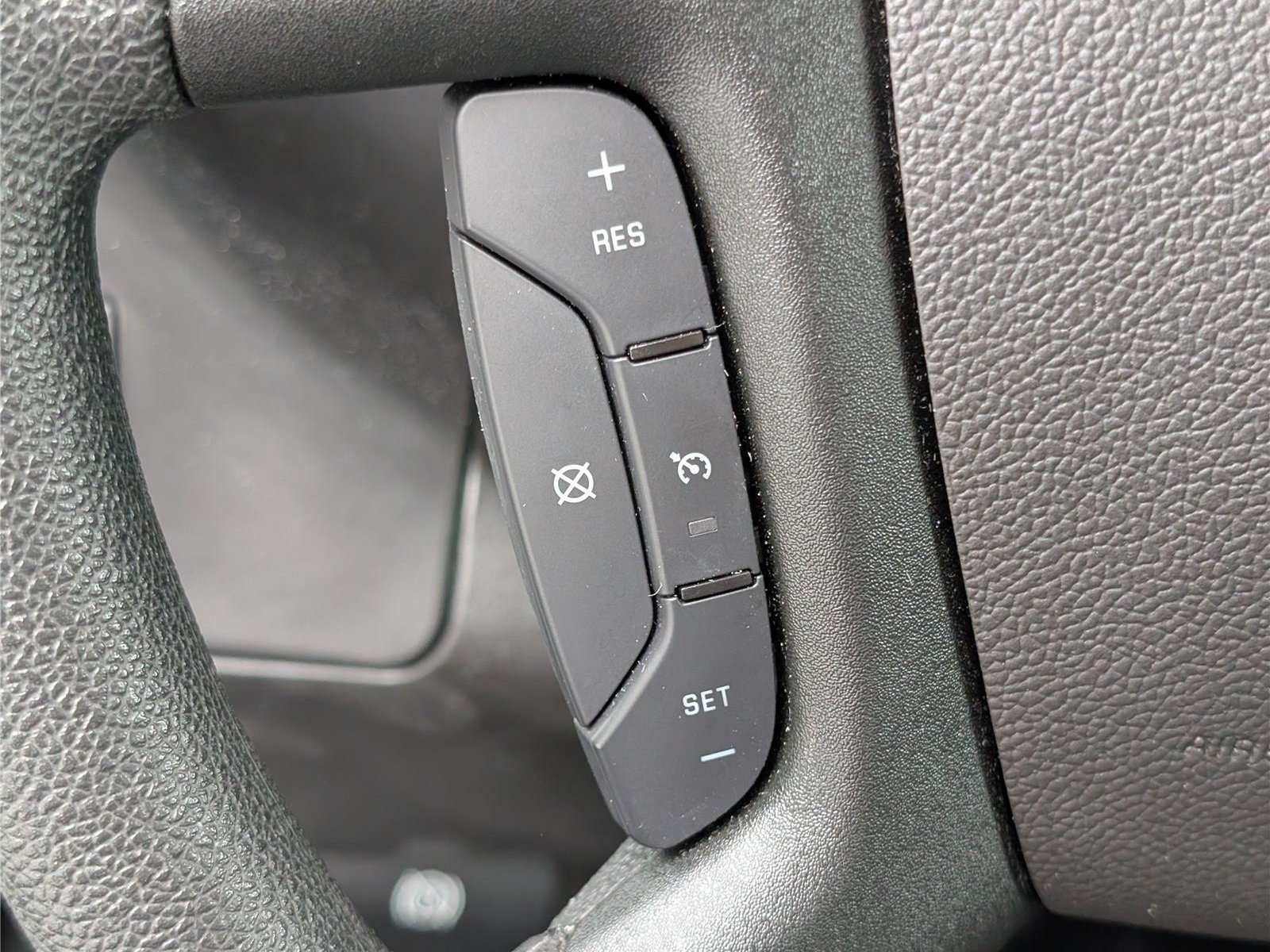 Used 2025 Chevrolet Express 3500 LT w/ LT Preferred Equipment Group RWD image 22