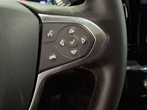 Used 2023 Chevrolet Traverse RS image 28