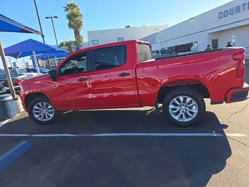 Used 2025 Chevrolet Silverado 1500 Custom image 11