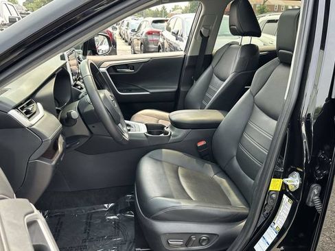 Used 2021 Toyota RAV4 Limited w/ Limited Grade Weather Package AWD/4WD image 16
