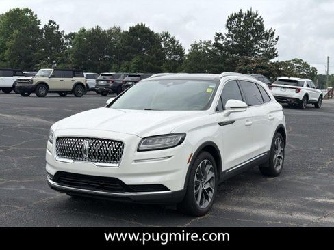 Used 2021 Lincoln Nautilus Reserve w/ Class II Trailer Tow Package FWD image 3