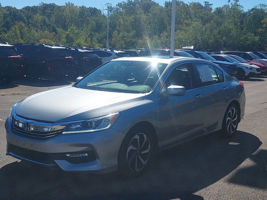 Used 2017 Honda Accord EX-L image 3