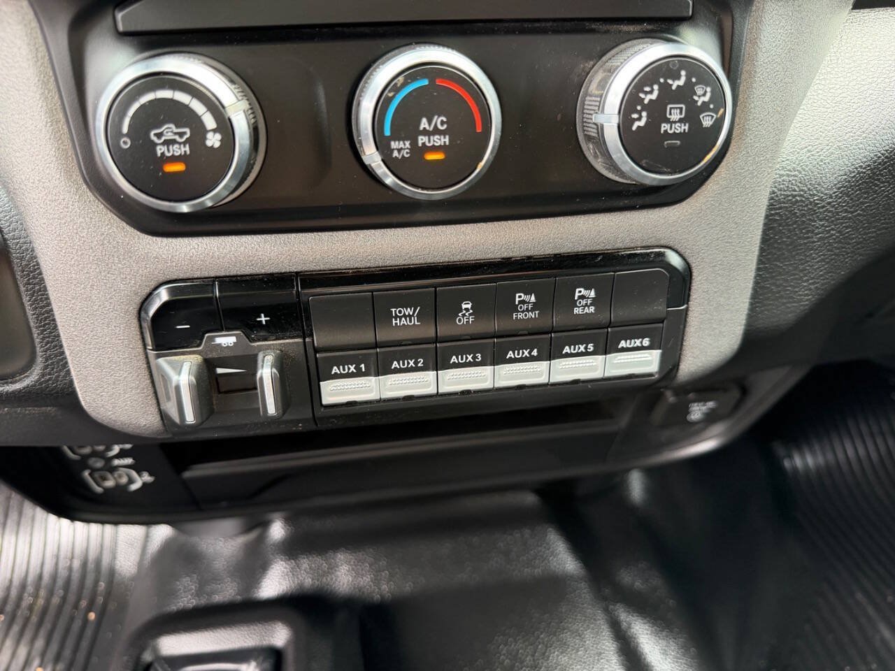 Used 2024 RAM 2500 Tradesman w/ Protection Group AWD/4WD image 12