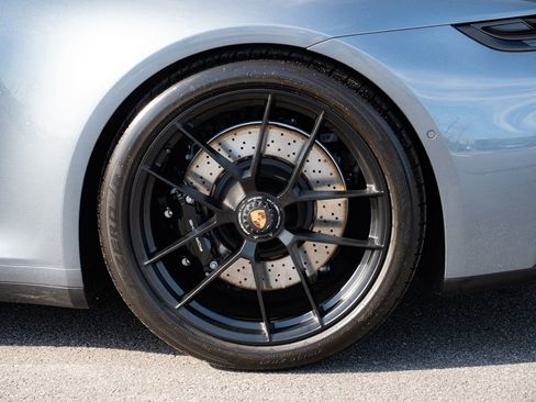 Certified 2026 Porsche 911 Carrera GTS image 33