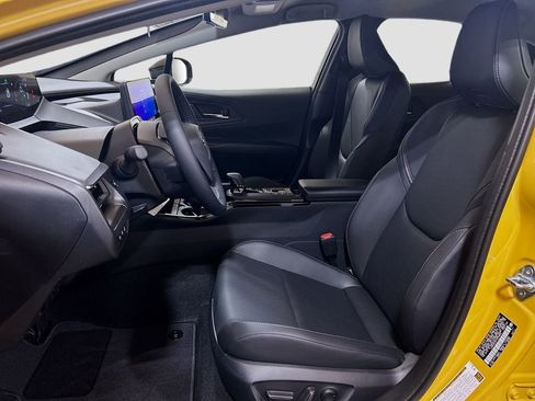 New 2026 Toyota Prius Plug-In Hybrid FWD image 18