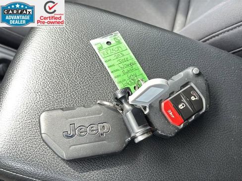 Certified 2018 Jeep Wrangler Unlimited Rubicon w/ Steel Bumper Group image 43