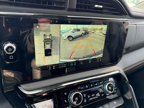 Used 2022 GMC Sierra 1500 AT4 w/ AT4 Premium Package image 23