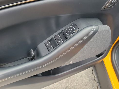 Used 2022 Ford Mustang Mach-E Premium image 15