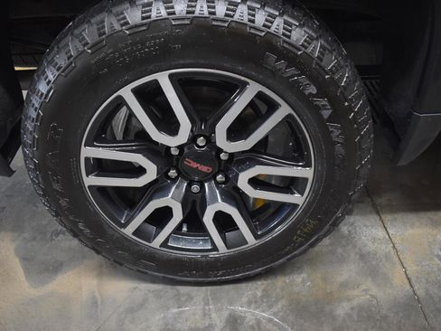 Used 2024 GMC Sierra 1500 AT4 w/ Technology Package image 35