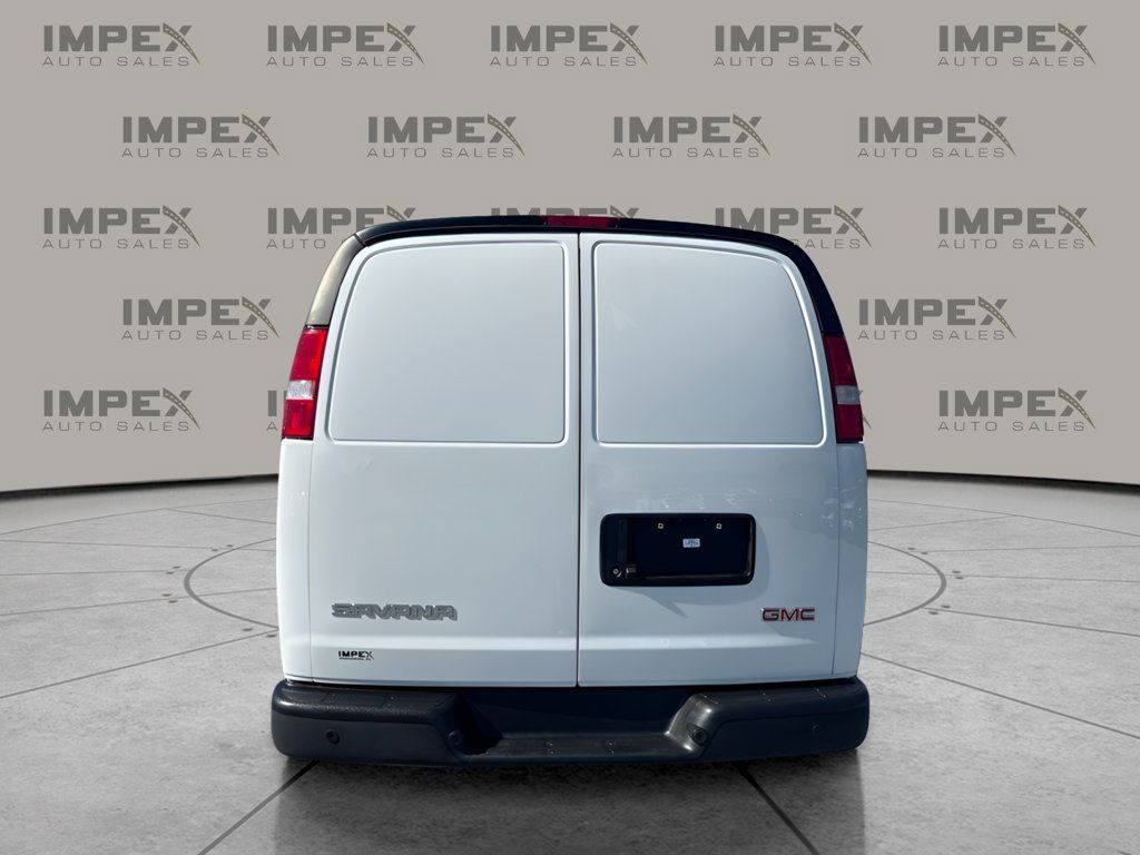 Used 2023 GMC Savana 2500 RWD image 4