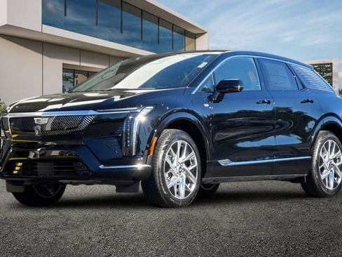 New 2026 Cadillac Optiq Luxury 1 image 8