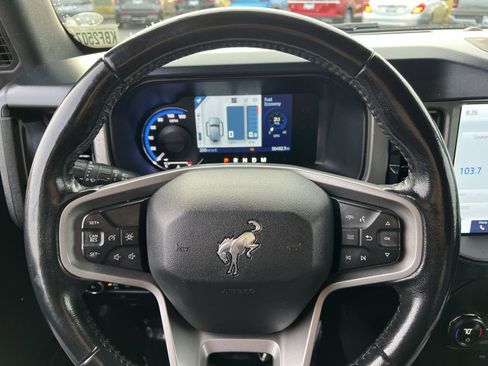 Used 2023 Ford Bronco Outer Banks image 16
