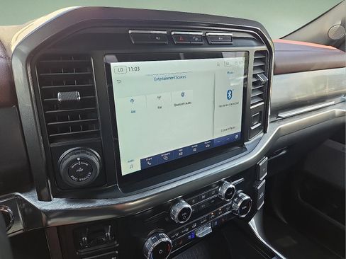 Used 2022 Ford F150 Lariat AWD/4WD image 7