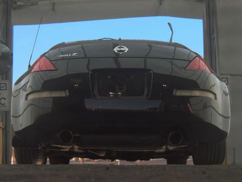 Used 2003 Nissan 350Z Touring image 4