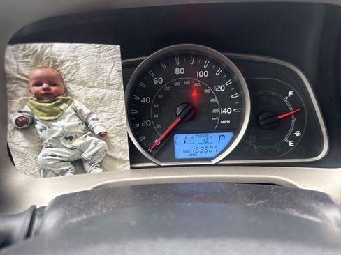 Used 2015 Toyota RAV4 XLE image 4