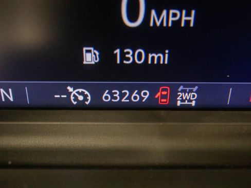 Used 2020 Chevrolet Silverado 2500 LTZ w/ LTZ Plus Package AWD/4WD image 21