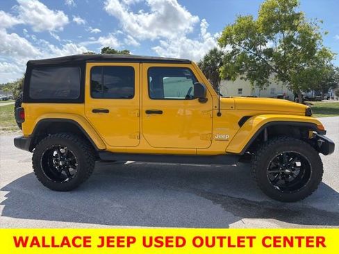 Used 2020 Jeep Wrangler Unlimited Sahara AWD/4WD image 4