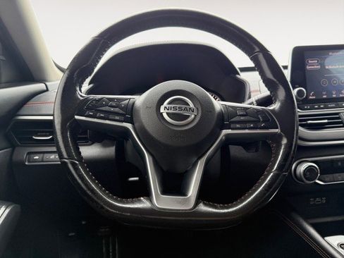 Used 2022 Nissan Altima 2.5 SR image 10
