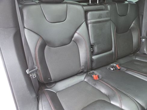 Used 2019 Jeep Cherokee Trailhawk w/ Comfort/Convenience Group image 22