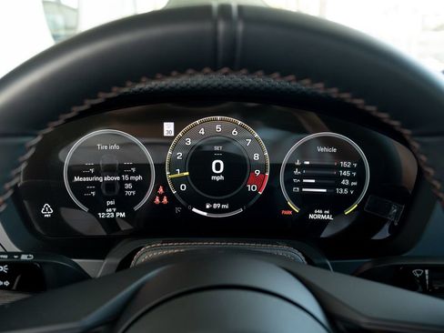 Certified 2026 Porsche 911 GT3 RWD image 9