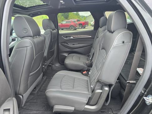 Certified 2023 Buick Enclave Avenir w/ Trailering Package, 5000 lbs. AWD/4WD image 10
