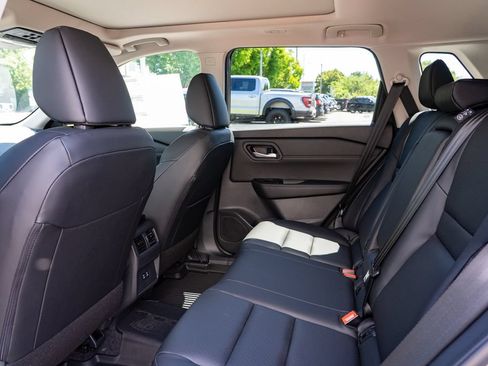 New 2026 Nissan Rogue Dark Armor AWD/4WD image 25