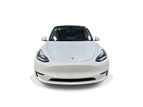 Certified 2023 Tesla Model Y AWD image 2