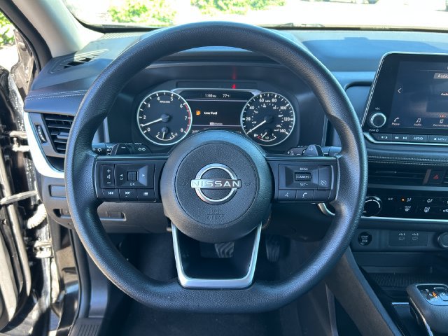 Used 2024 Nissan Rogue S FWD image 20