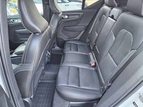 Certified 2024 Volvo XC40 B5 Ultimate w/ Protection Package Premier AWD/4WD image 14