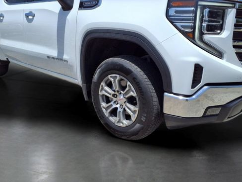Used 2024 GMC Sierra 1500 SLT AWD/4WD image 24
