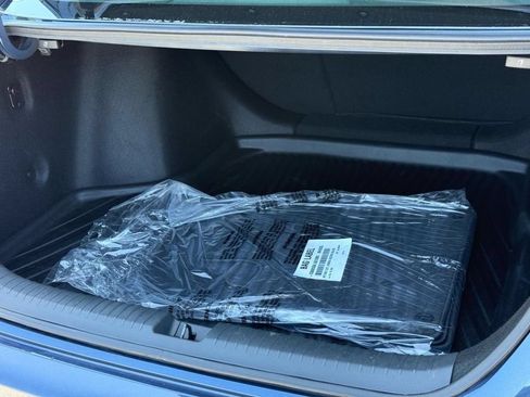 Used 2023 Honda Accord EX image 30