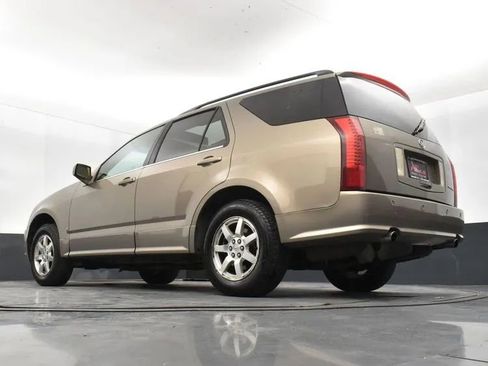Used 2007 Cadillac SRX w/ Premium Seating Package image 12