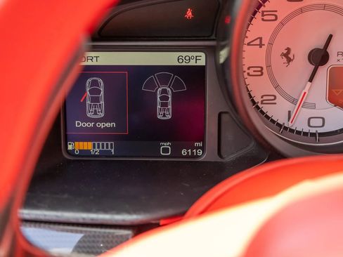 Used 2012 Ferrari 458 Spider RWD image 66