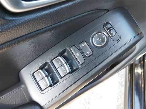 Used 2024 Honda Civic EX-L image 28